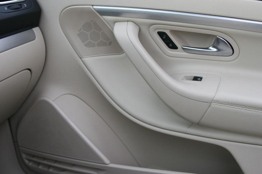 Volkswagen Eos 2007 года  (фото 21 из 41)